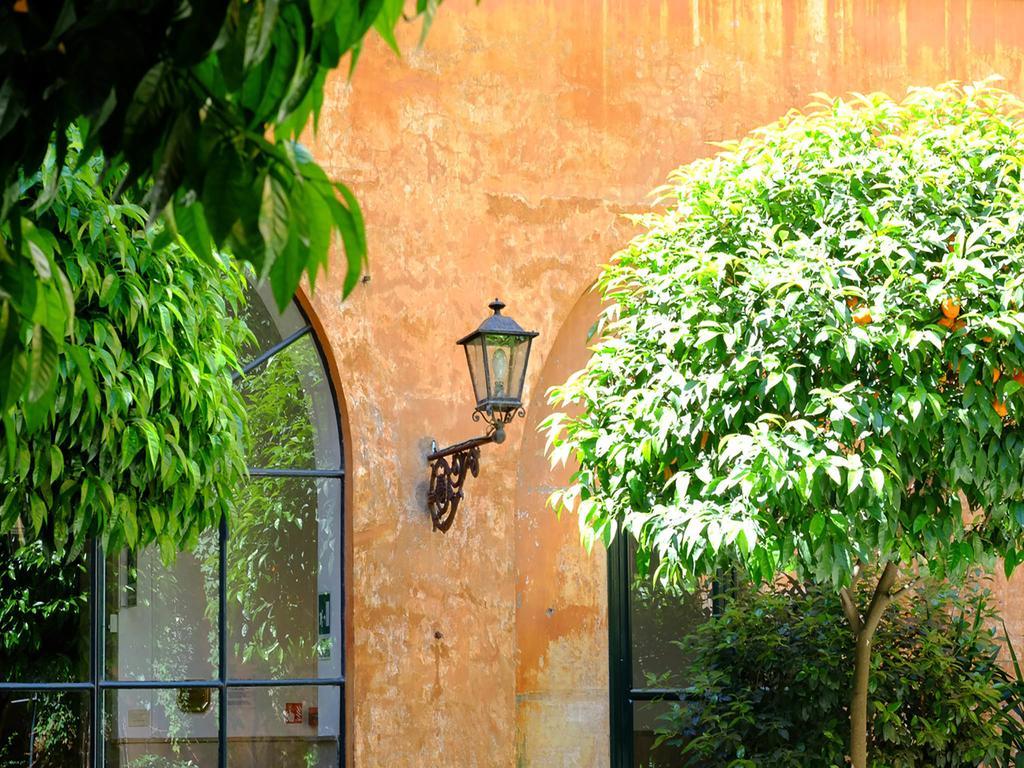 Casa Di Santa Francesca Romana A Ponte Rotto Εξωτερικό φωτογραφία