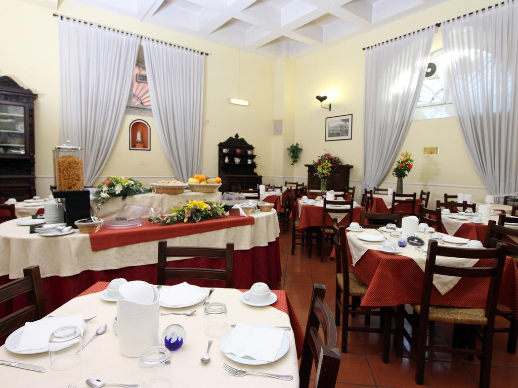 Casa Di Santa Francesca Romana A Ponte Rotto Εξωτερικό φωτογραφία
