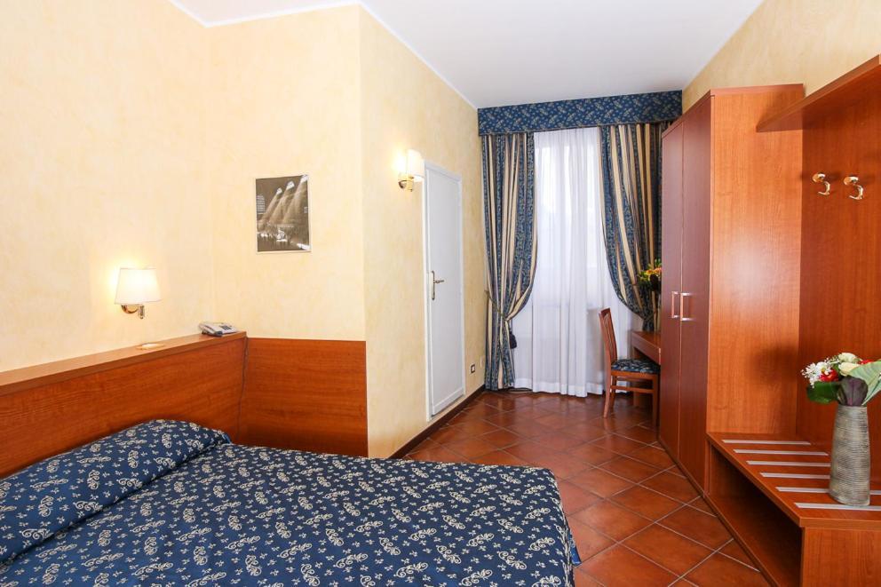 Casa Di Santa Francesca Romana A Ponte Rotto Εξωτερικό φωτογραφία